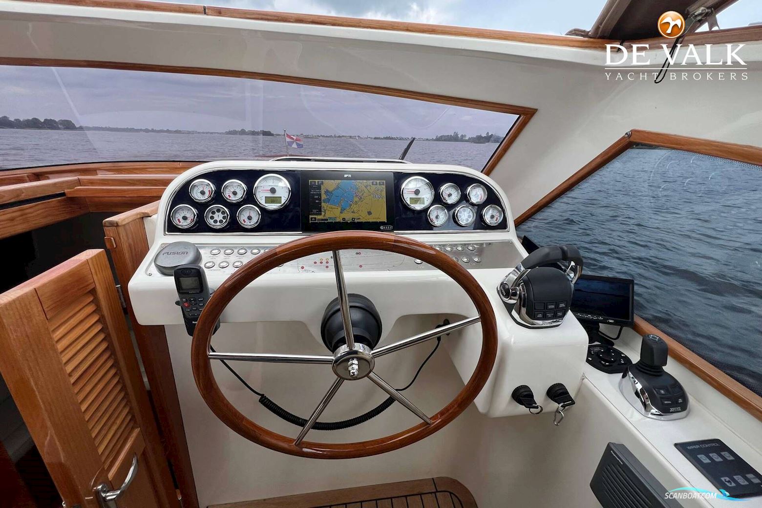 Long Island 40 Runabout