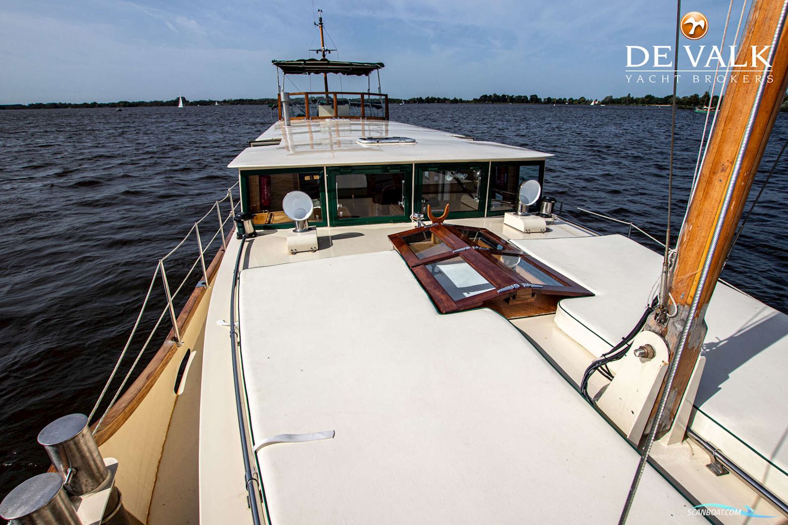 Luxe Motor 20 m