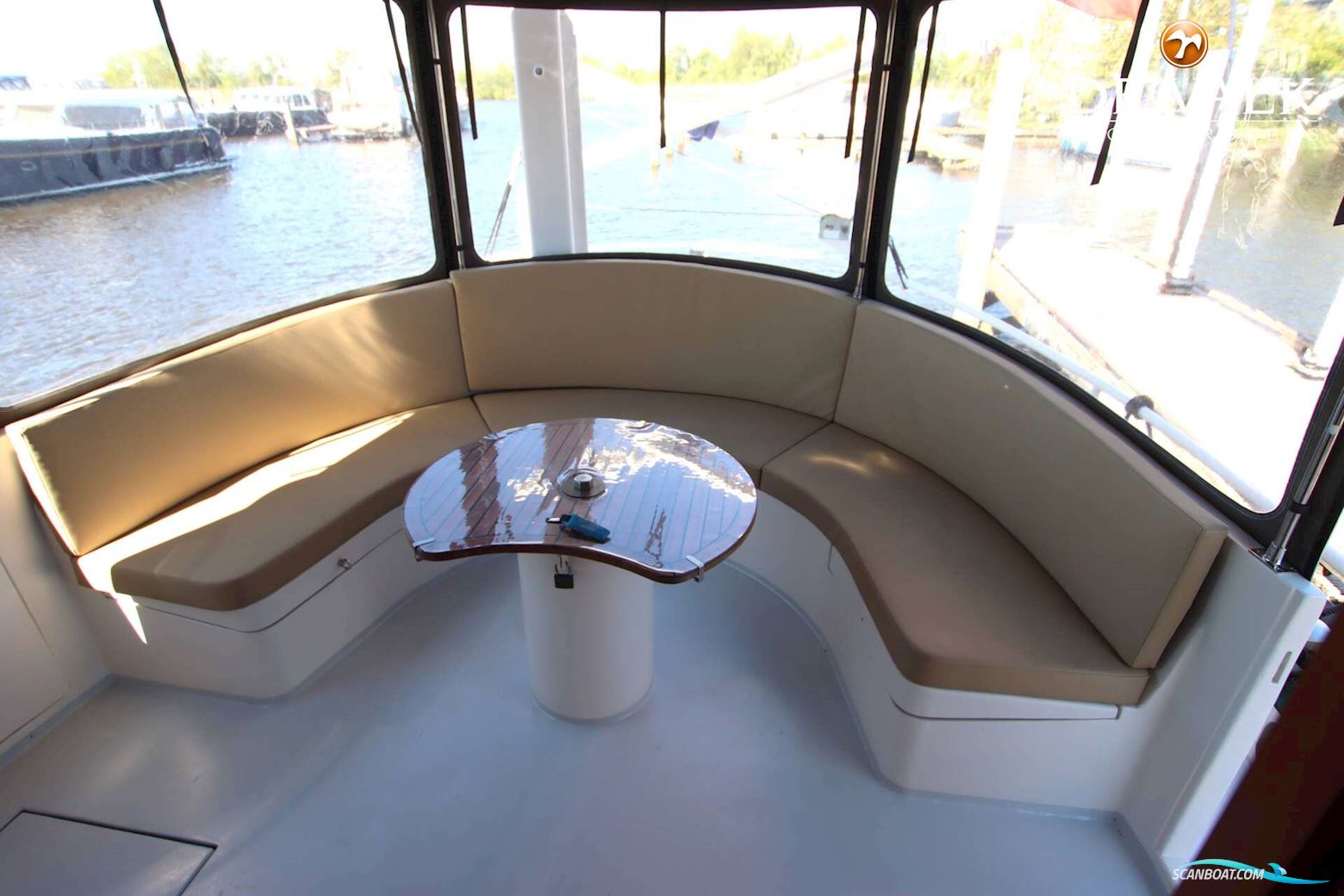 Luxe Motor 22 m