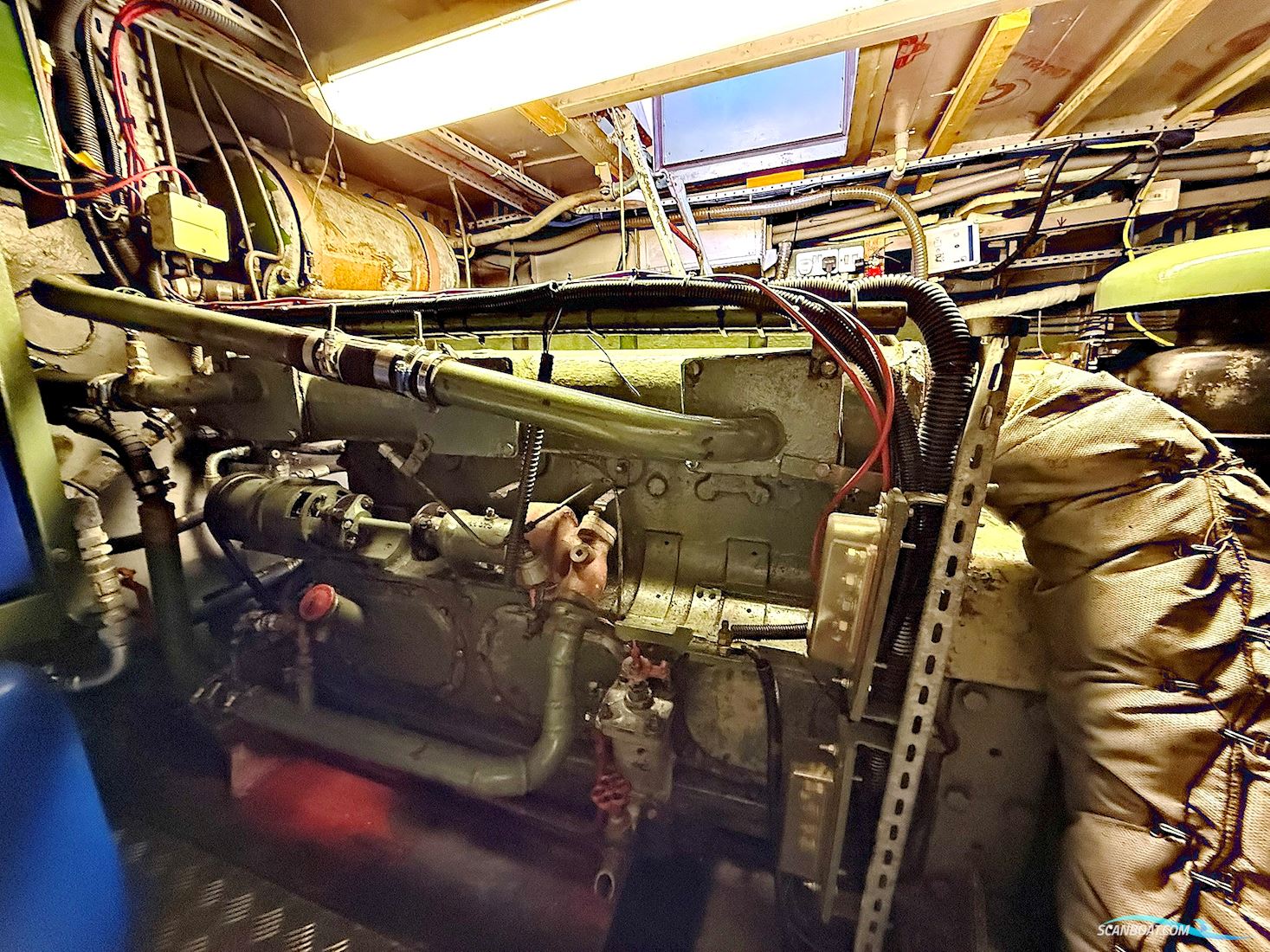 Luxe Motor Live Aboard