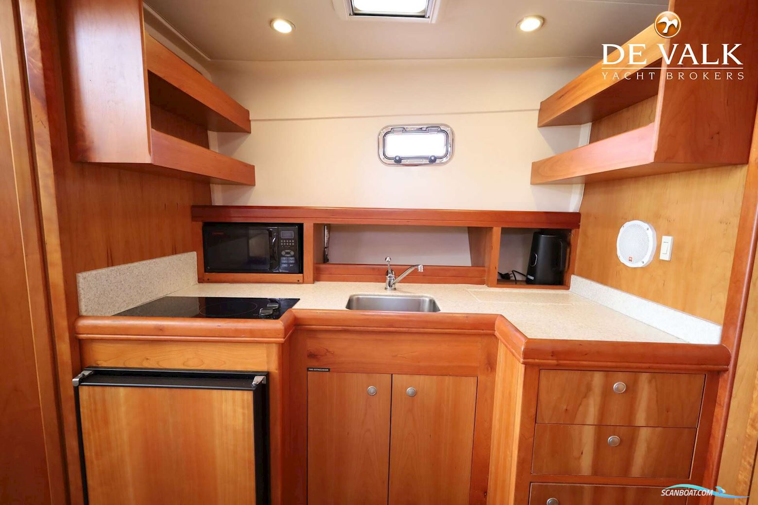 Mainship 34 Rumrunner II