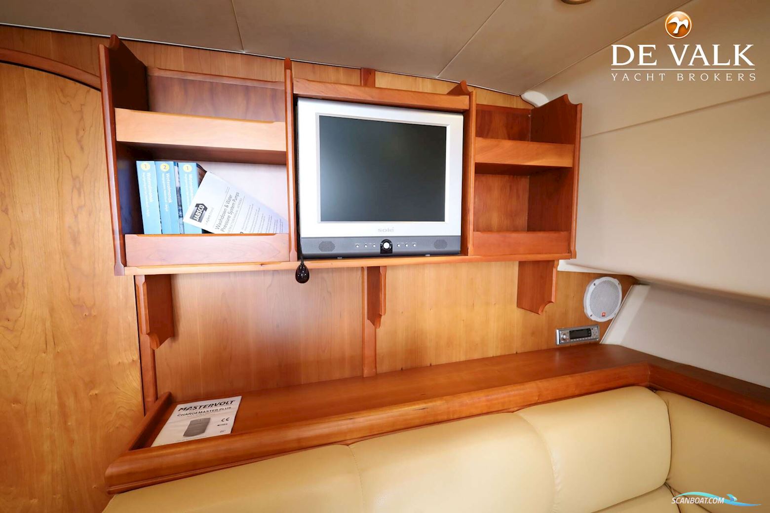 Mainship 34 Rumrunner II
