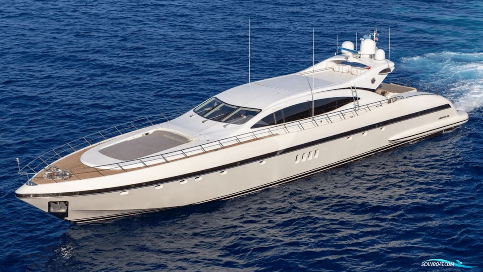 Mangusta 108 Cosmos