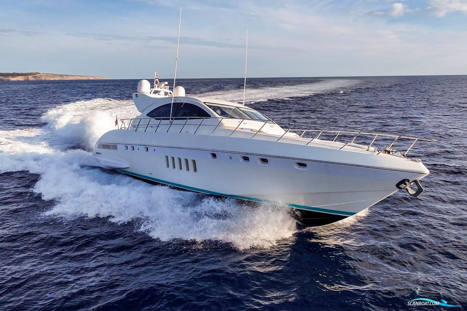 Mangusta 72
