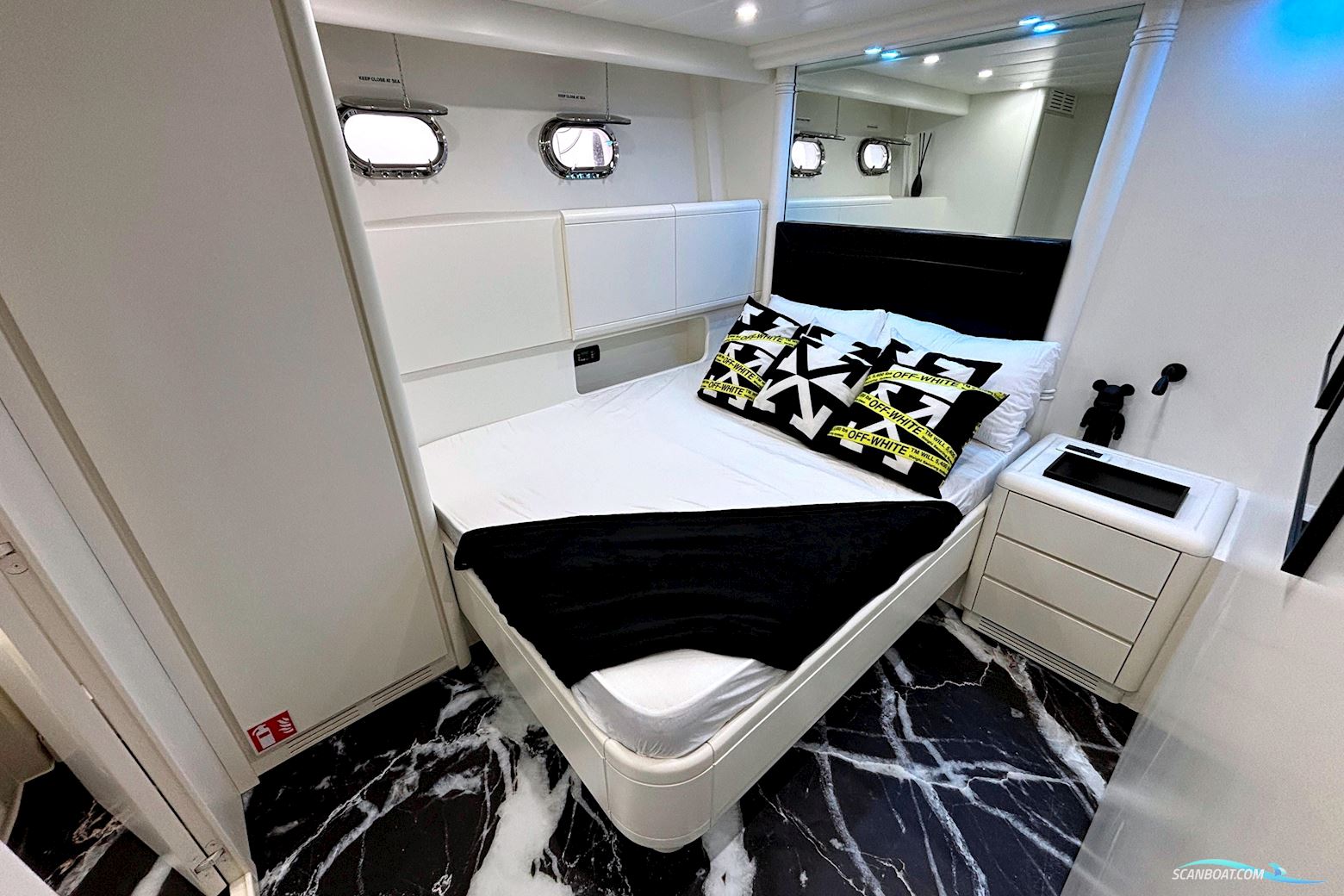 Mangusta 72