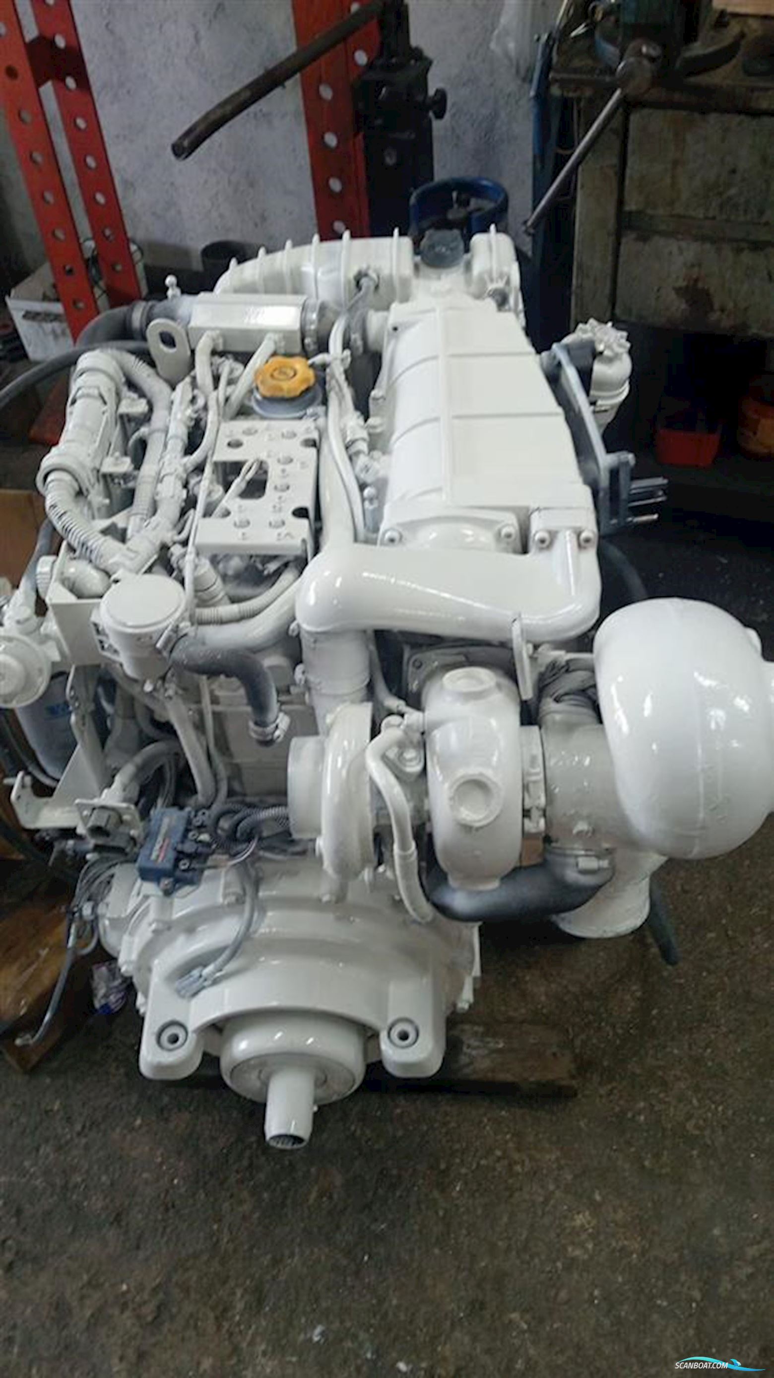 Mano Marine 32.50 Sport