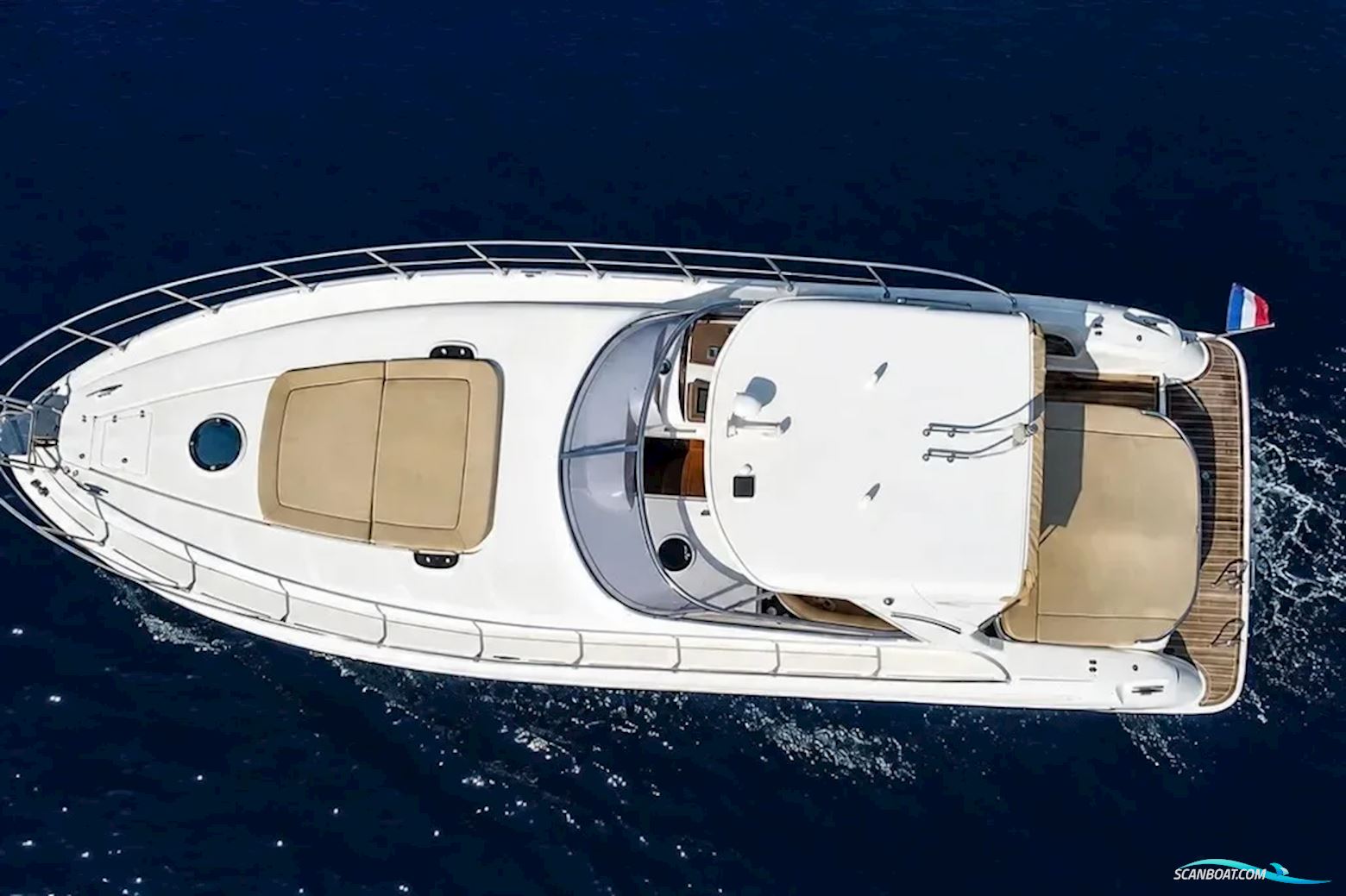 Mano Marine 38.5