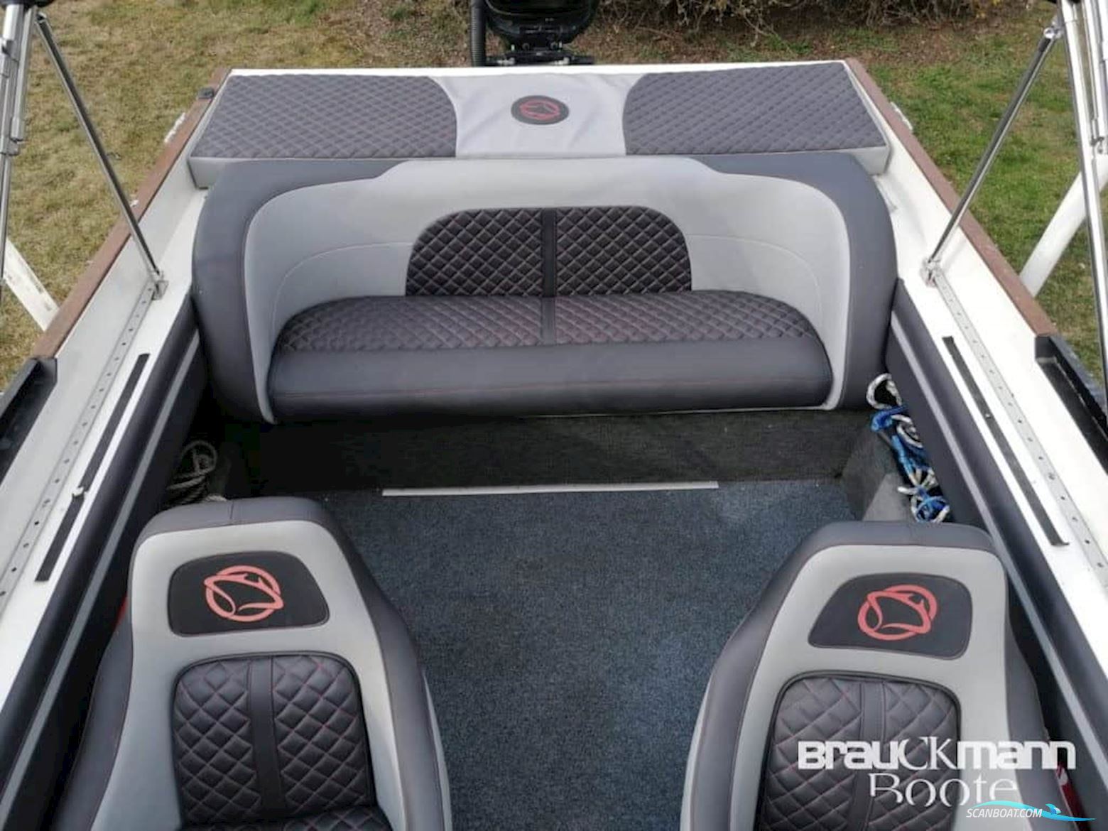 Manta Racing Boats Offshore Boot Manta