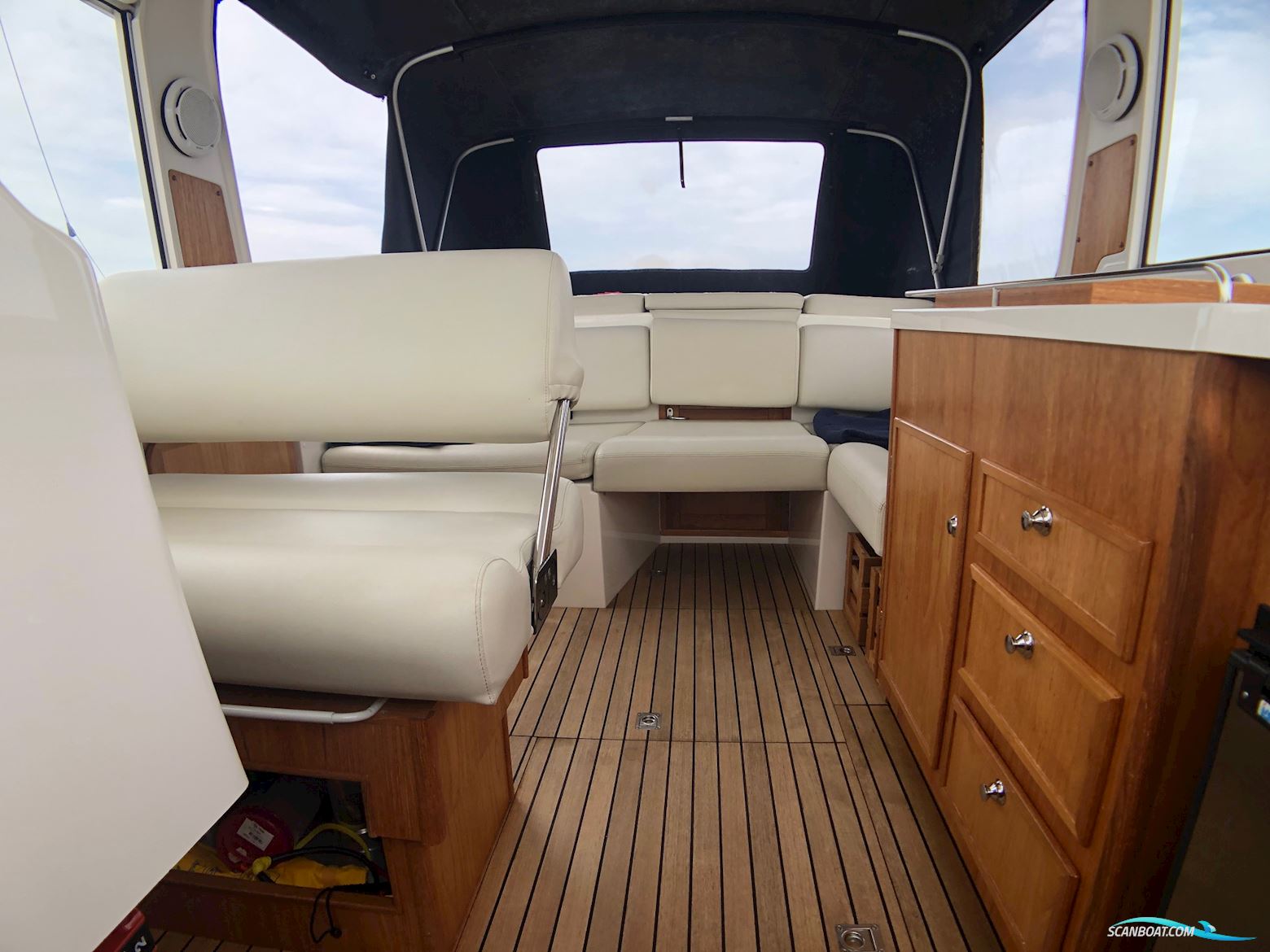 Marex 280 Holiday fra 2008, meget få motortimer.