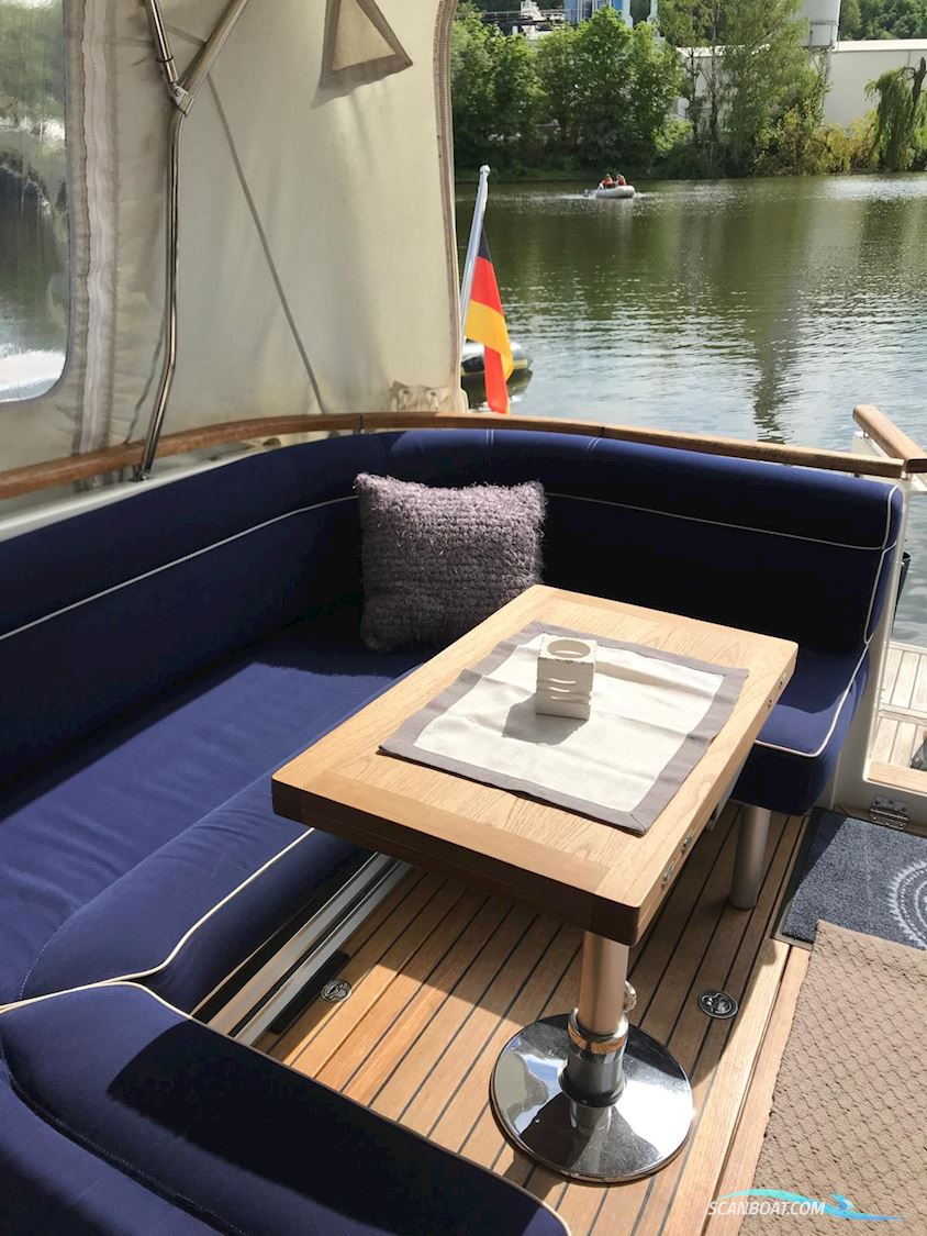 Marex 300 Sun Cruiser
