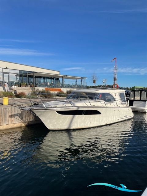 Marex 310 Sun Cruiser