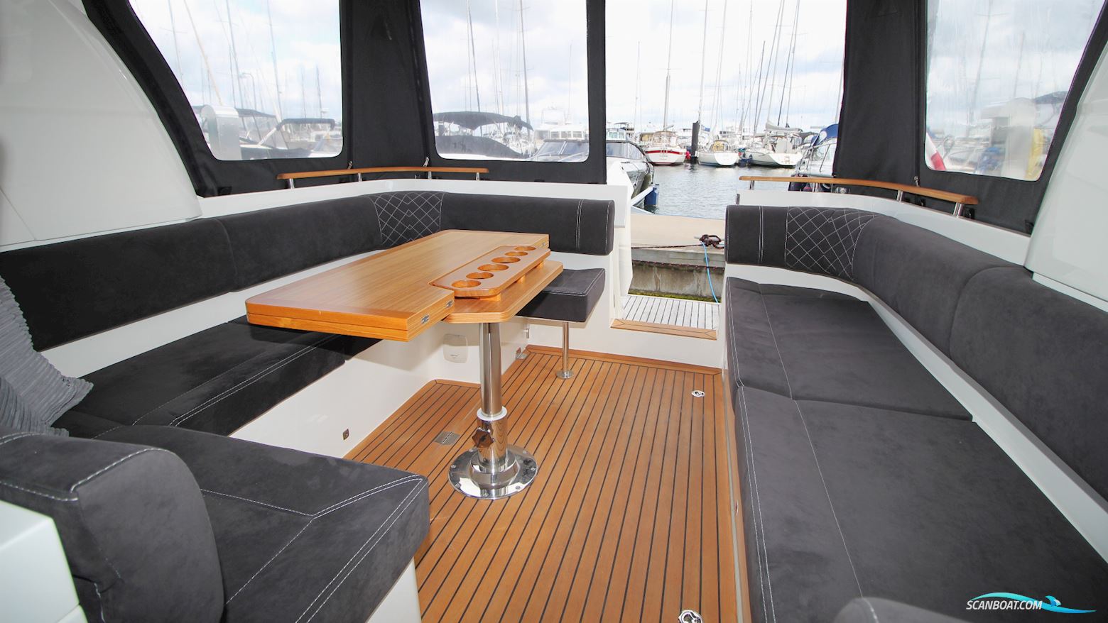 Marex 310 Sun Cruiser