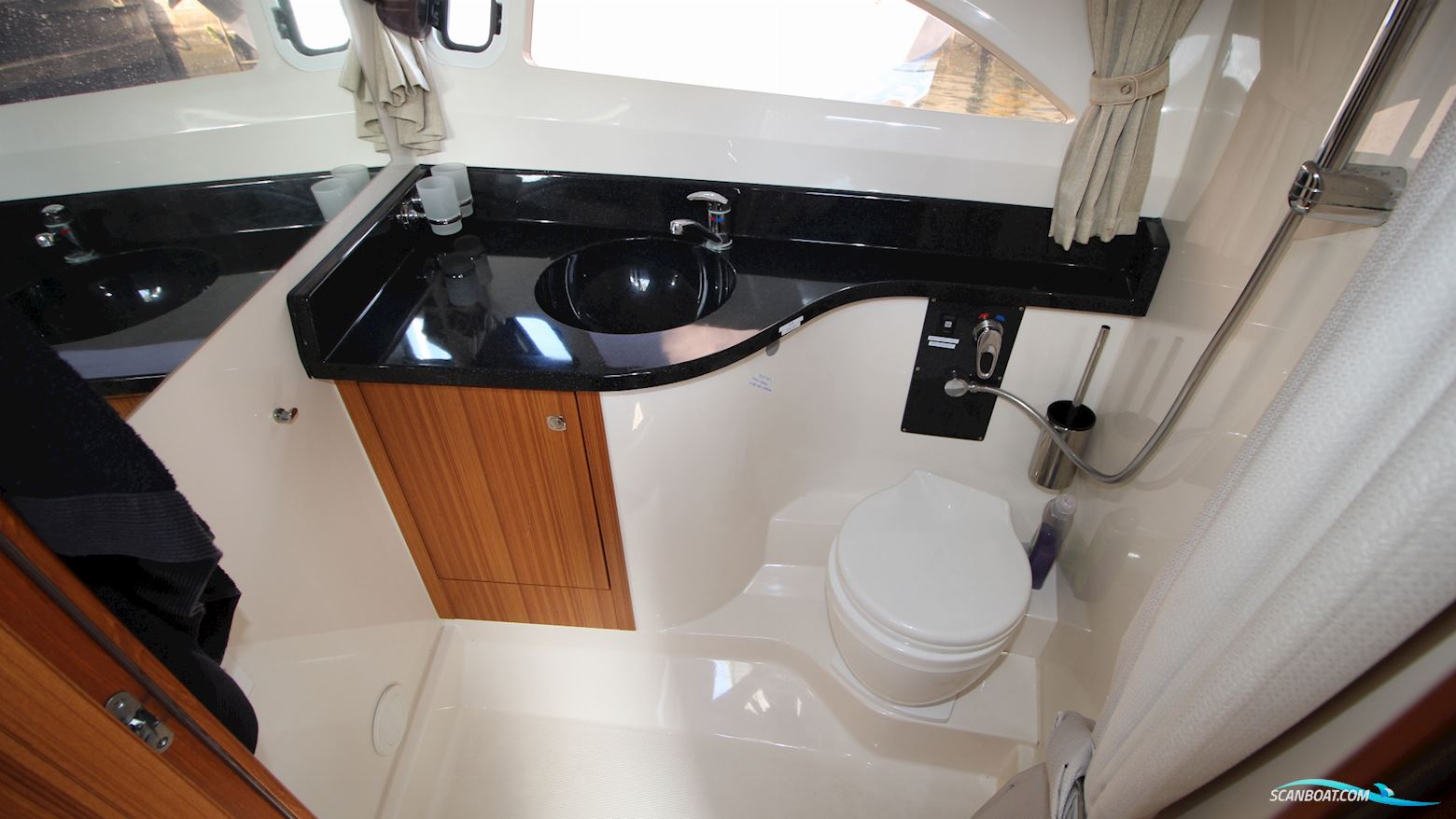 Marex 310 Sun Cruiser