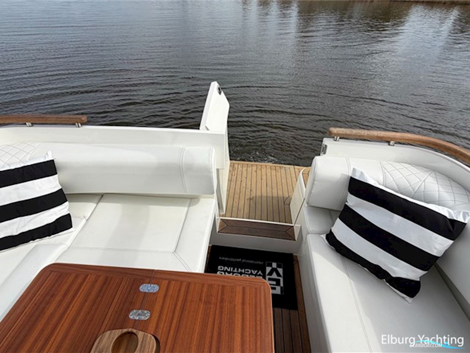 Marex 310 Sun Cruiser