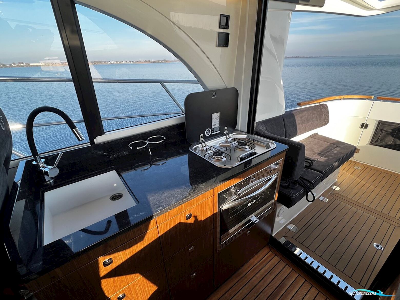 Marex 330 Scandinavia (2024)