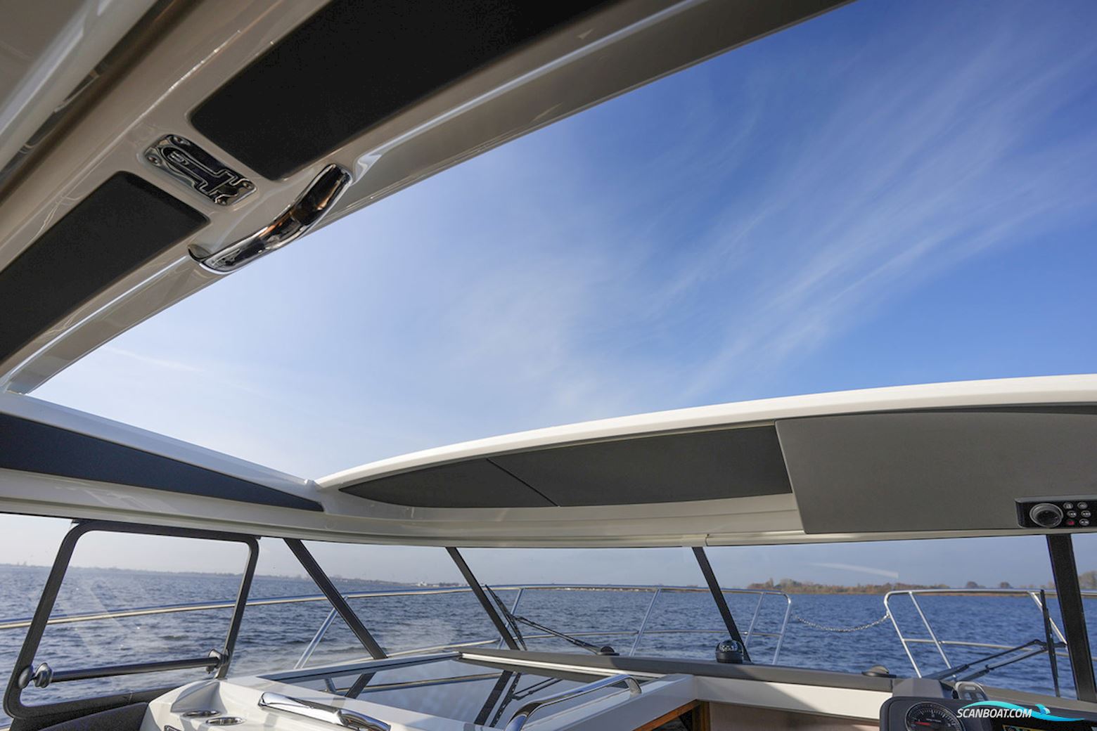 Marex 330 Scandinavia (2024)