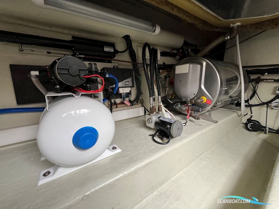 Marex 350 CC Cabriolet Cruiser