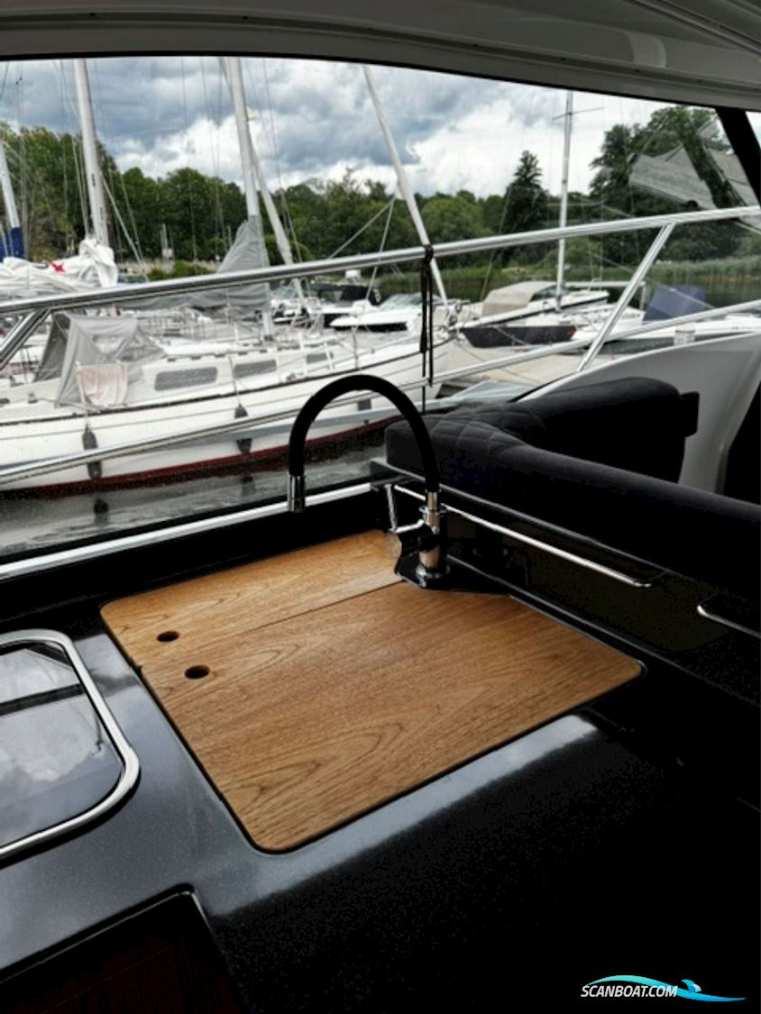 Marex 360 Cabriolet Cruiser
