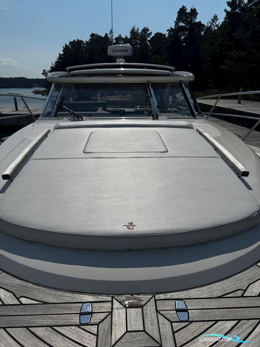 Marex 360 Cabriolet Cruiser