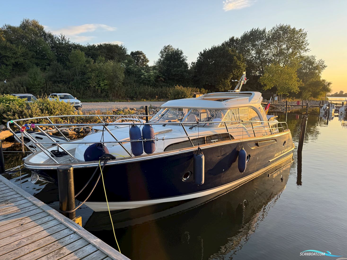 Marex 370 Aft Cabin Cruiser