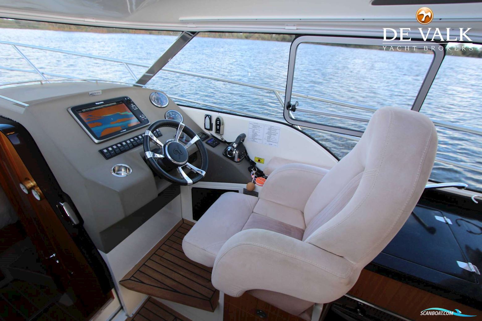 Marex 370 Aft Cabin Cruiser