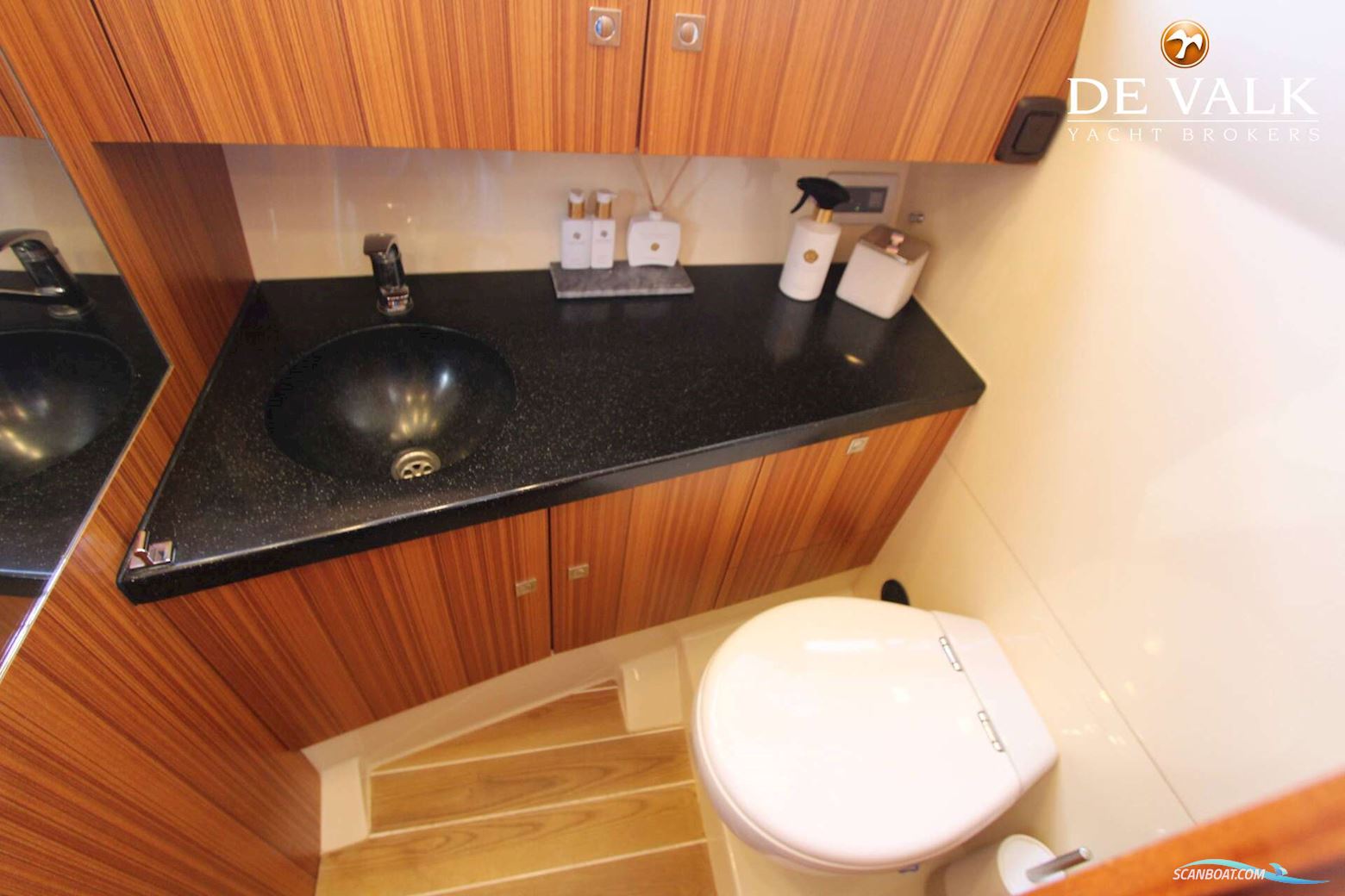 Marex 370 Aft Cabin Cruiser