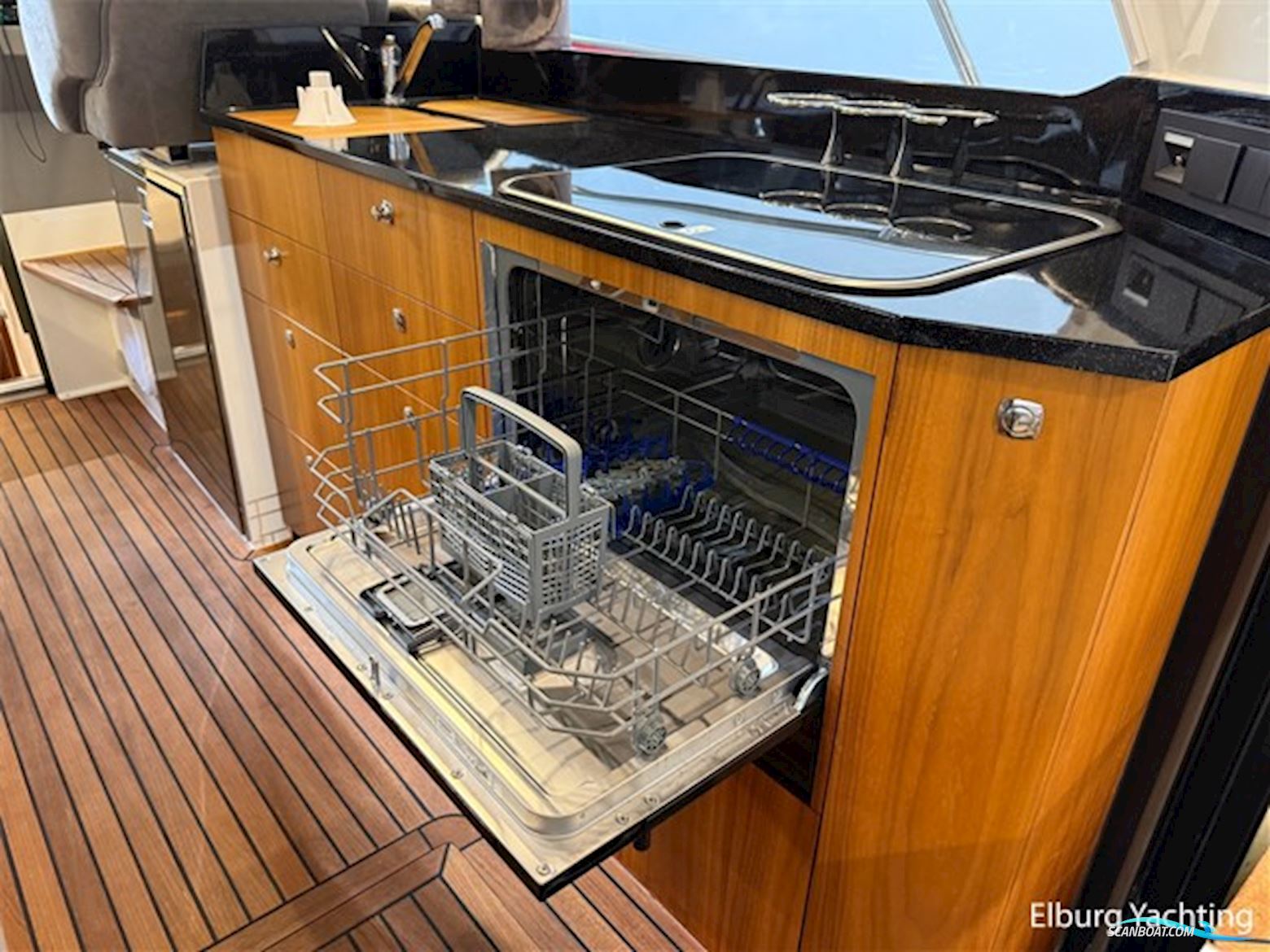 Marex 375