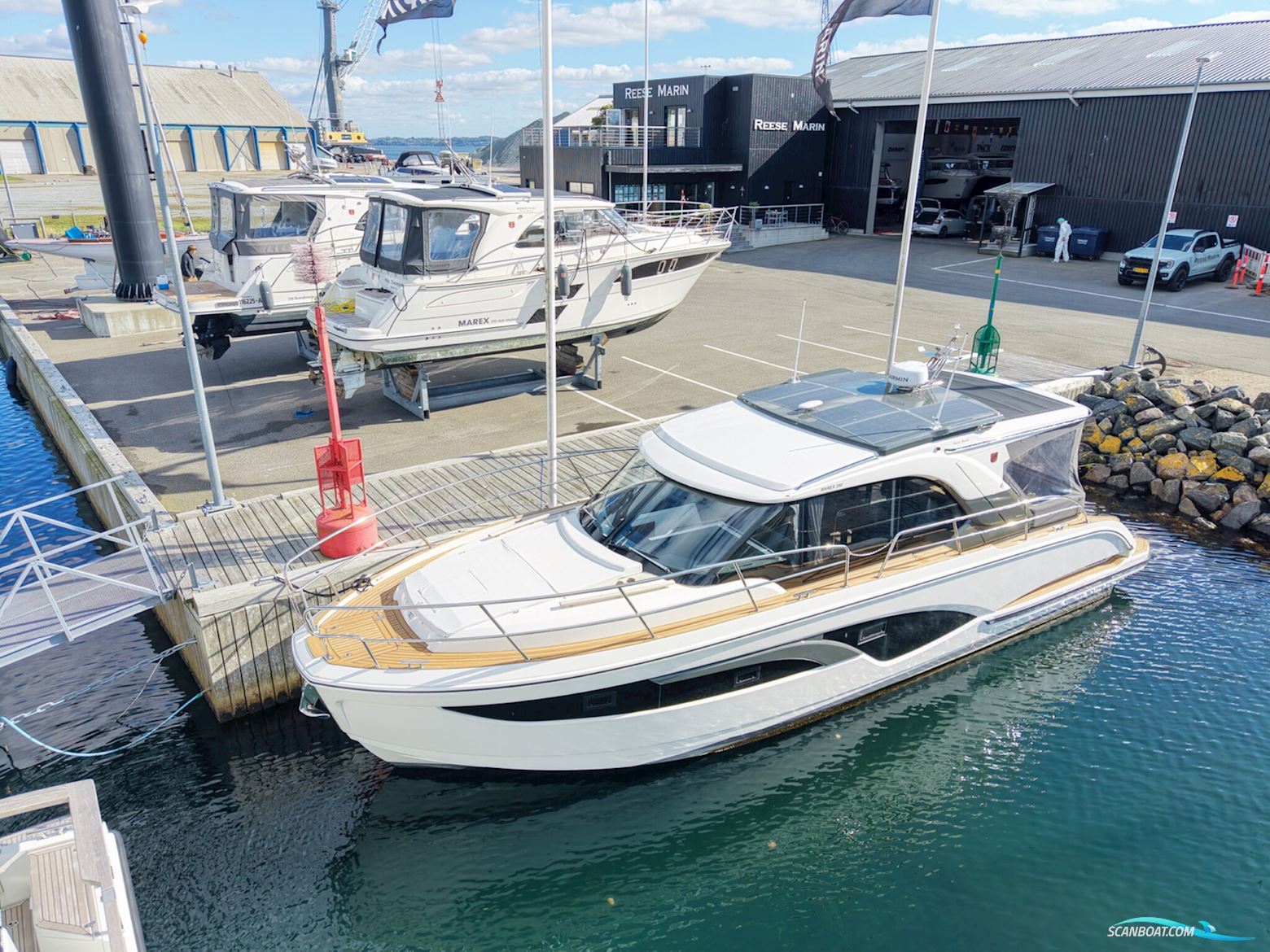 Marex 390