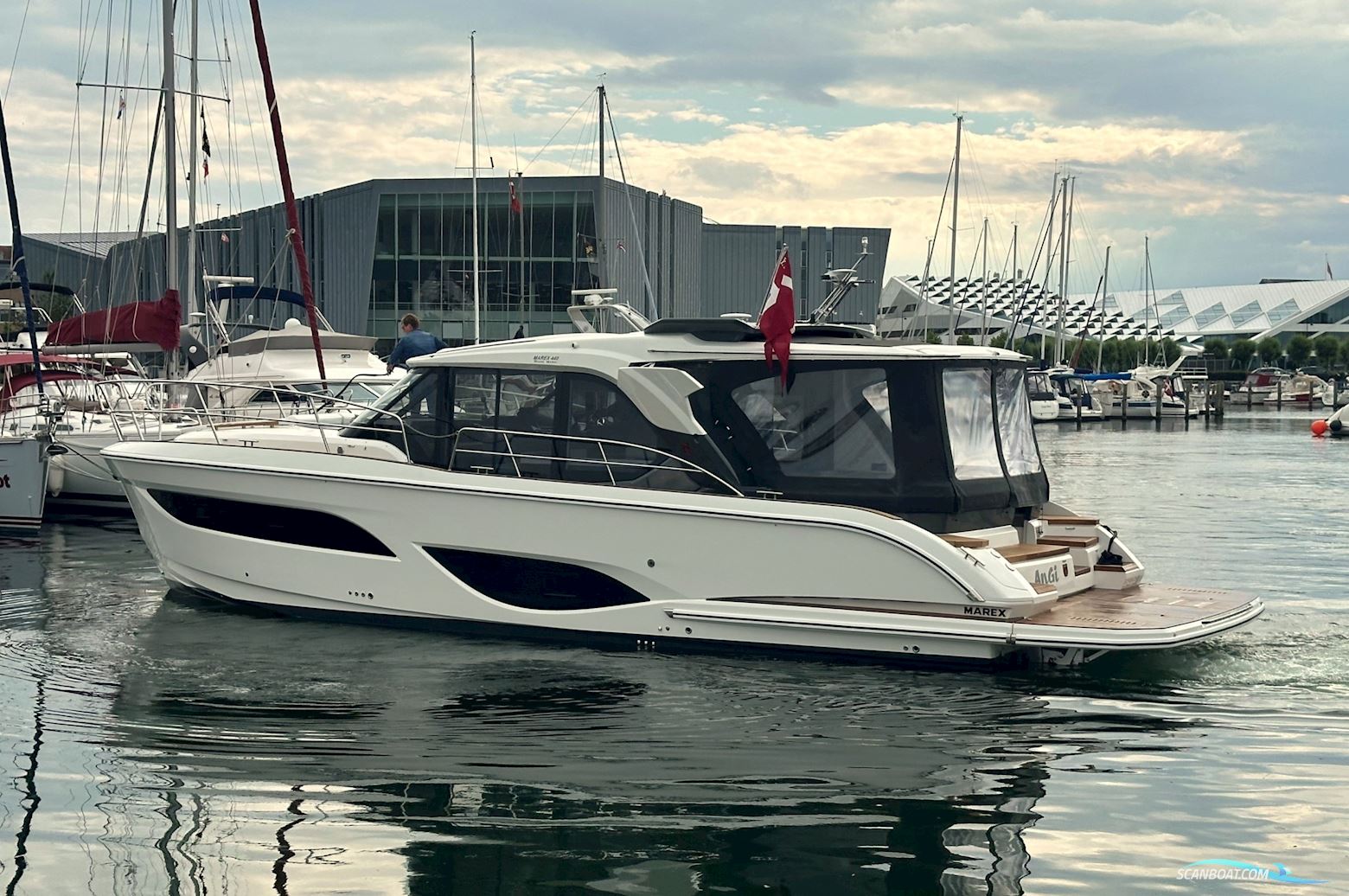 Marex 440 Gourmet Cruiser