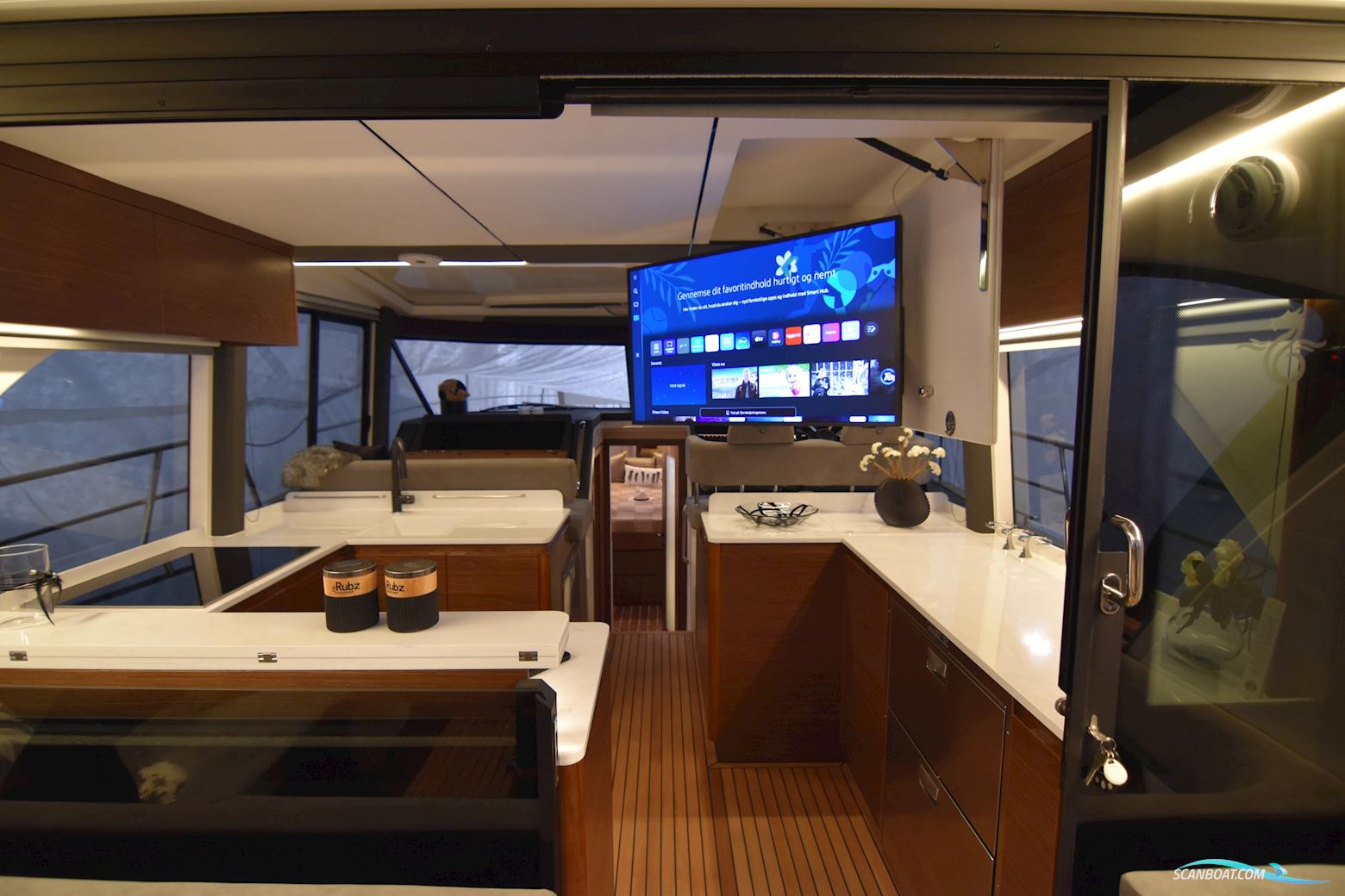 Marex 440 Gourmet Cruiser