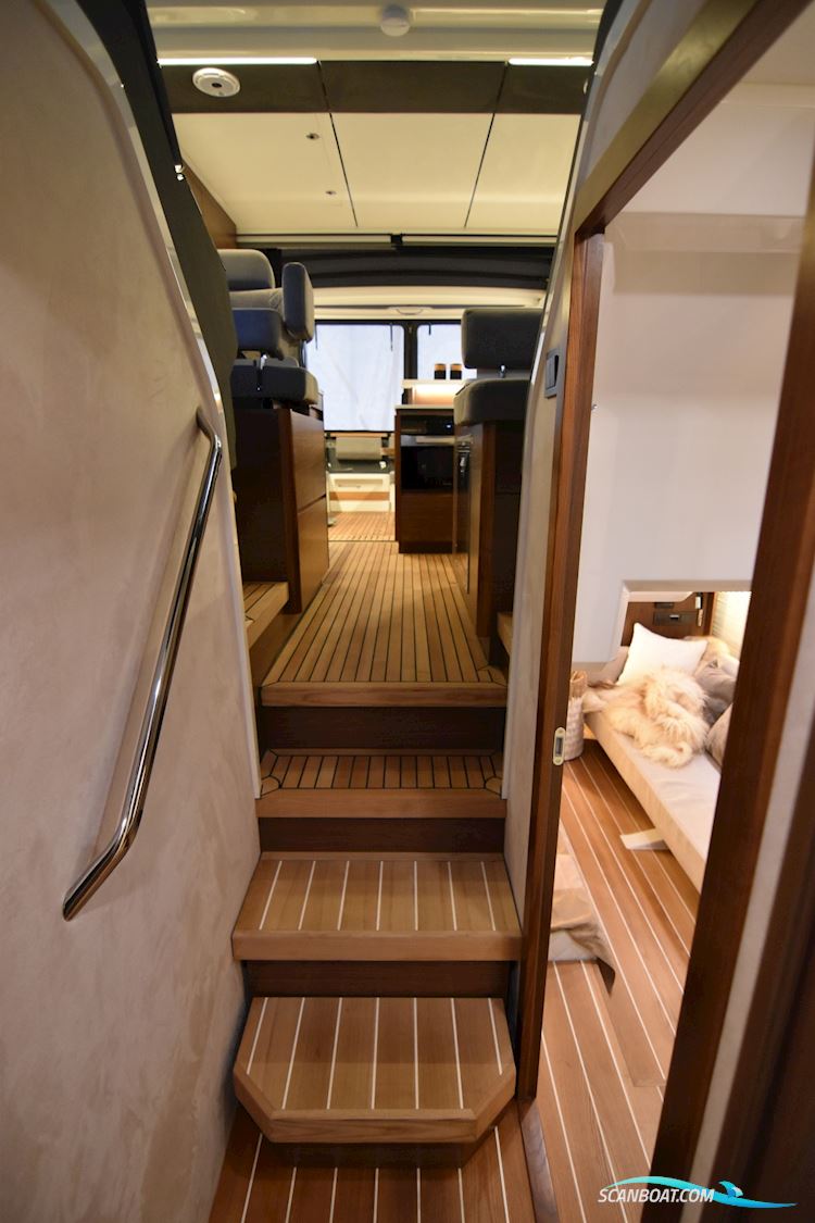 Marex 440 Gourmet Cruiser