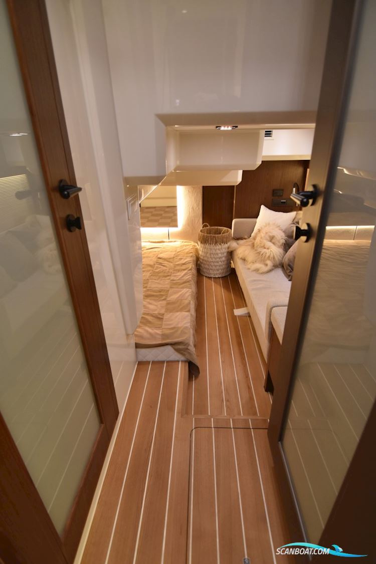 Marex 440 Gourmet Cruiser