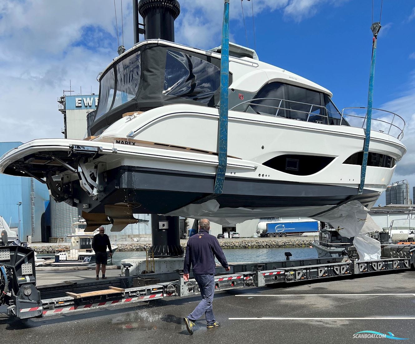 Marex 440 Gourmet Cruiser