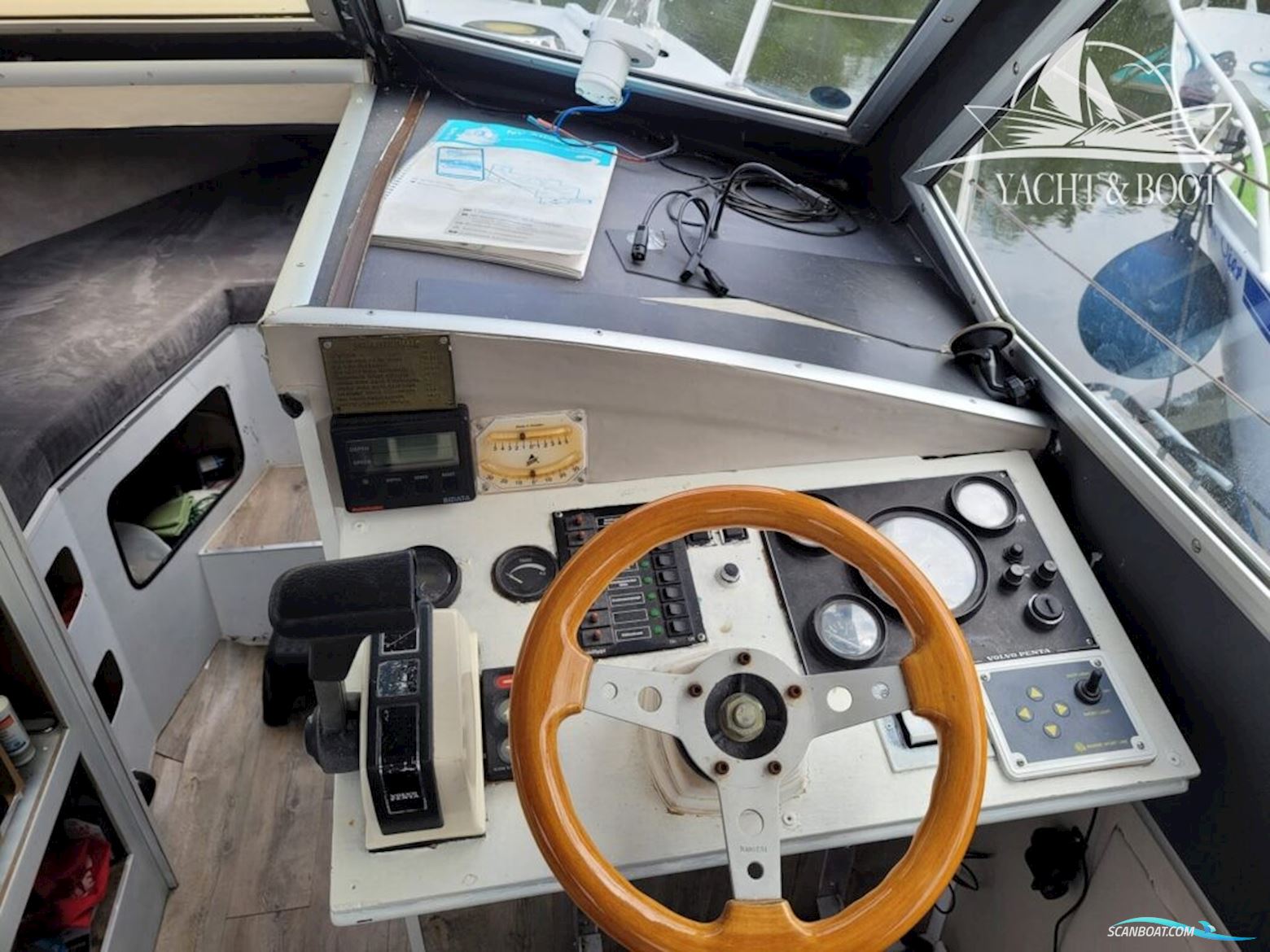 Marieholm Cardinal 28