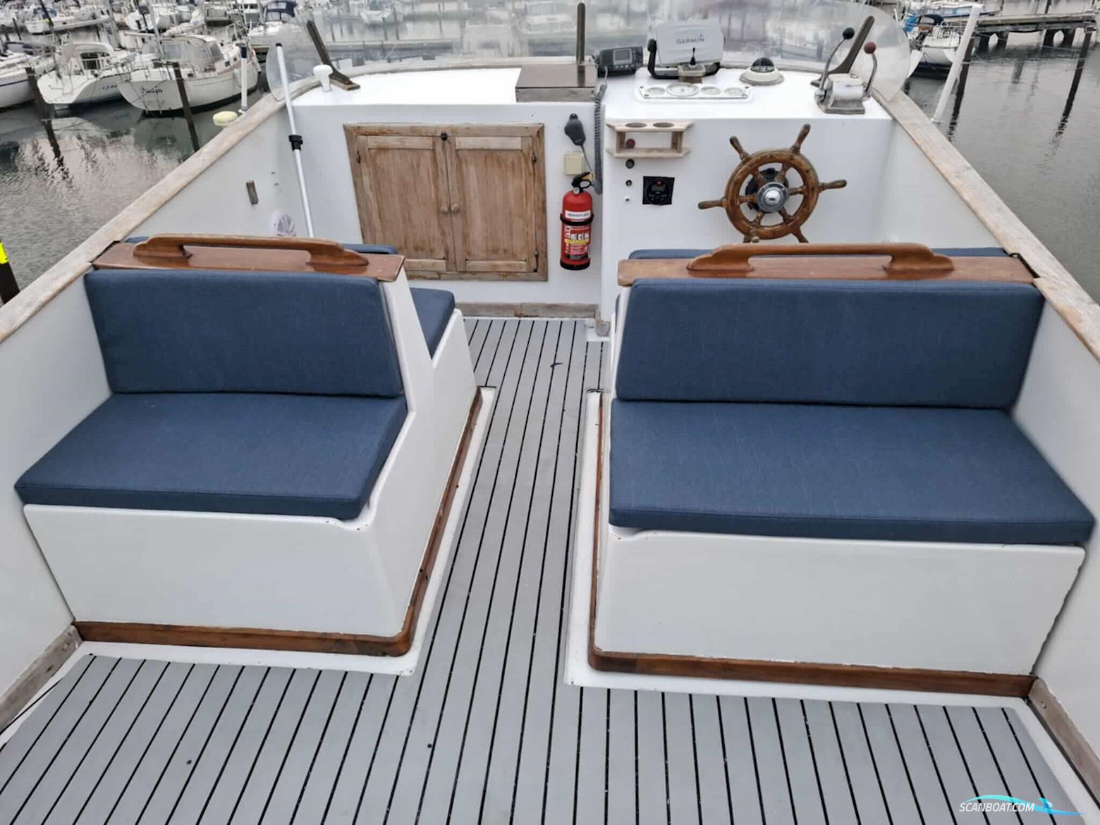 Marine Trader 34 Double Cabin