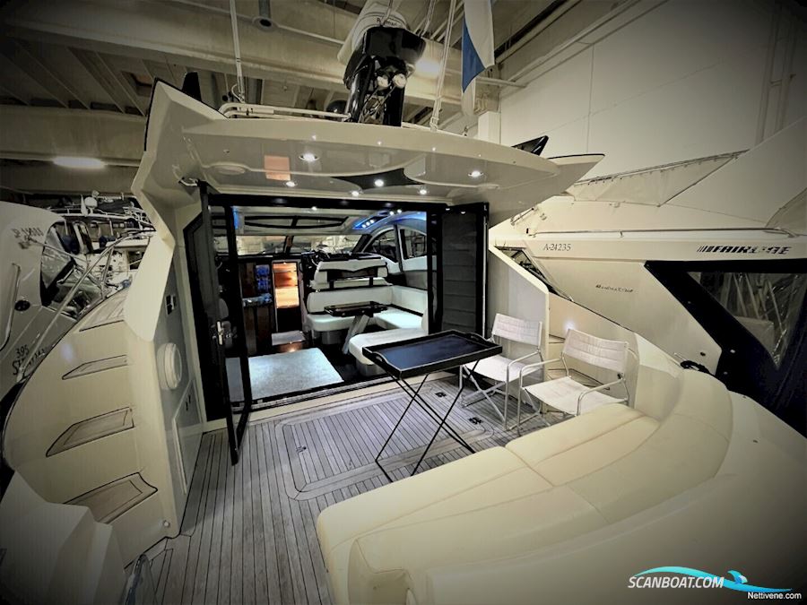 Marquis 420 Sport Coupe