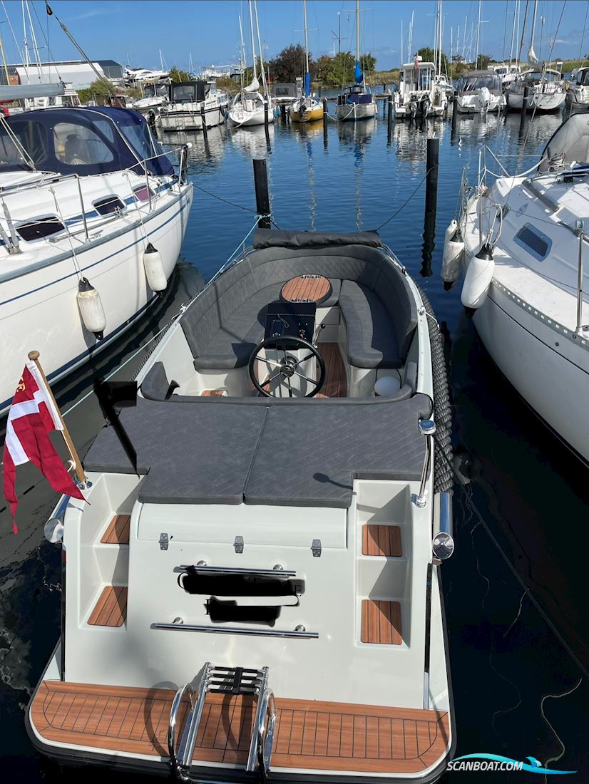 Maxima 600 Tender