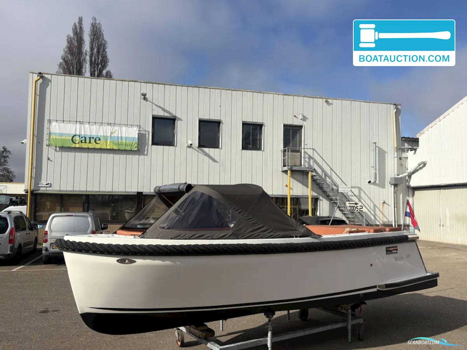 Maxima 600 Tender