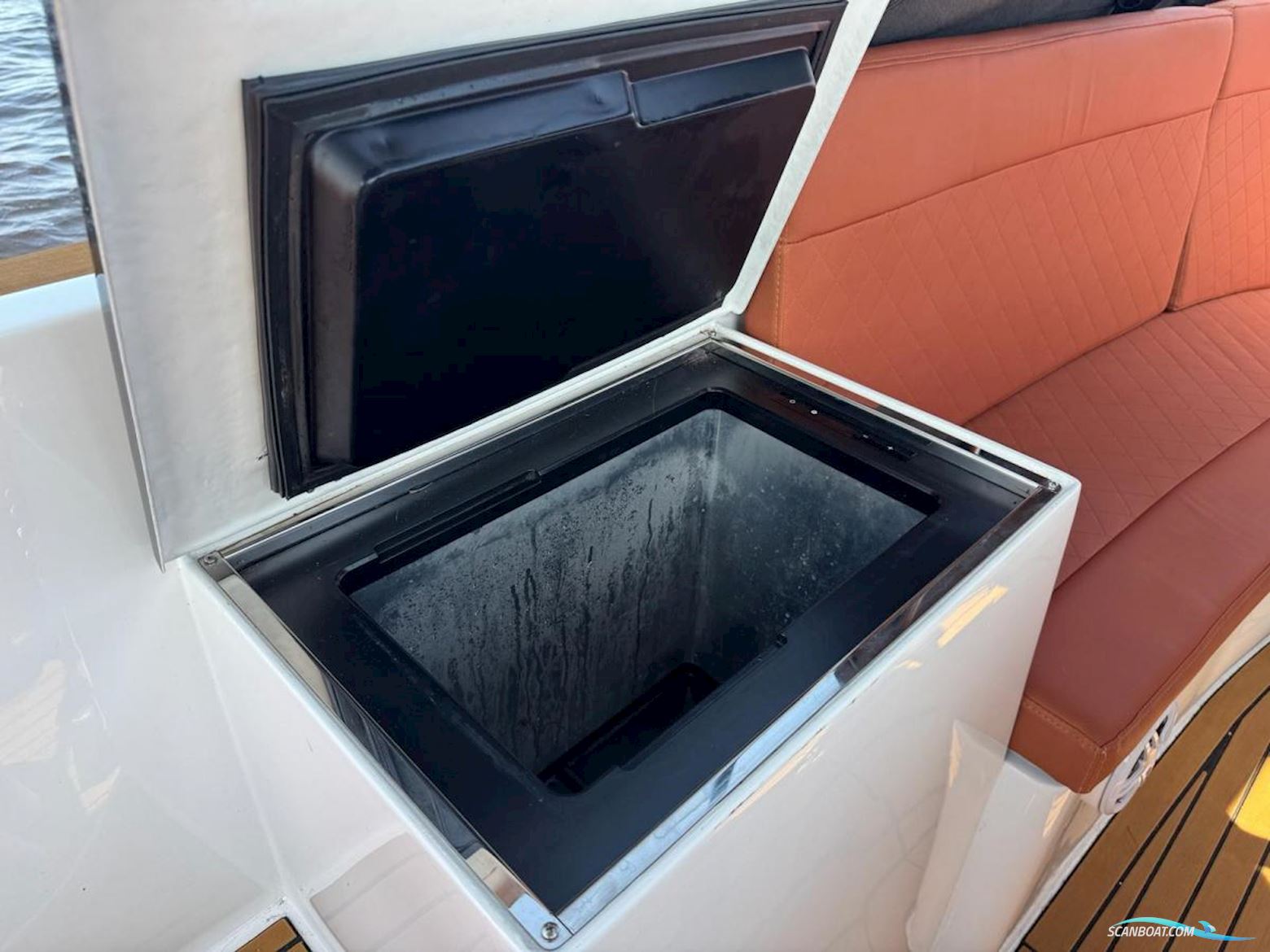 Maxima 630 Tender Met Boegschroef