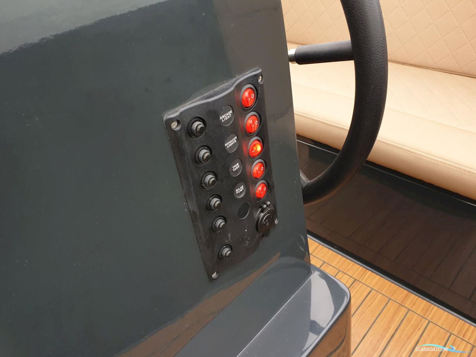 Maxima 650 Flying Lounge