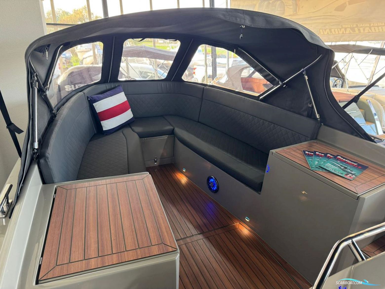 Maxima 680 Sport Lounge