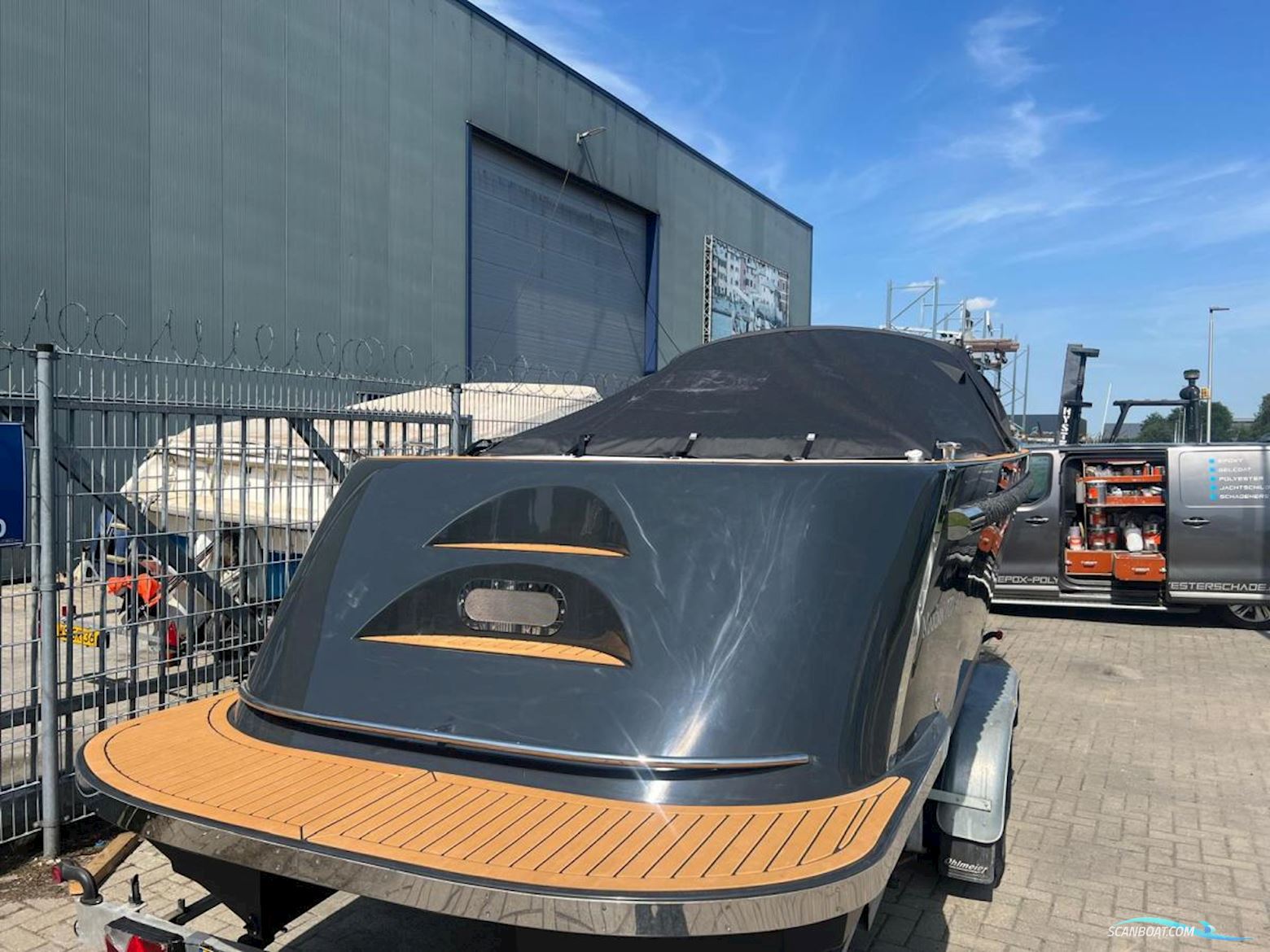 Maxima 720 Retro met boegschroef