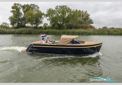 Maxima 720 Retro Motorboten 2026, met Mercury 20 hk 4-Takt motor, Denemarken