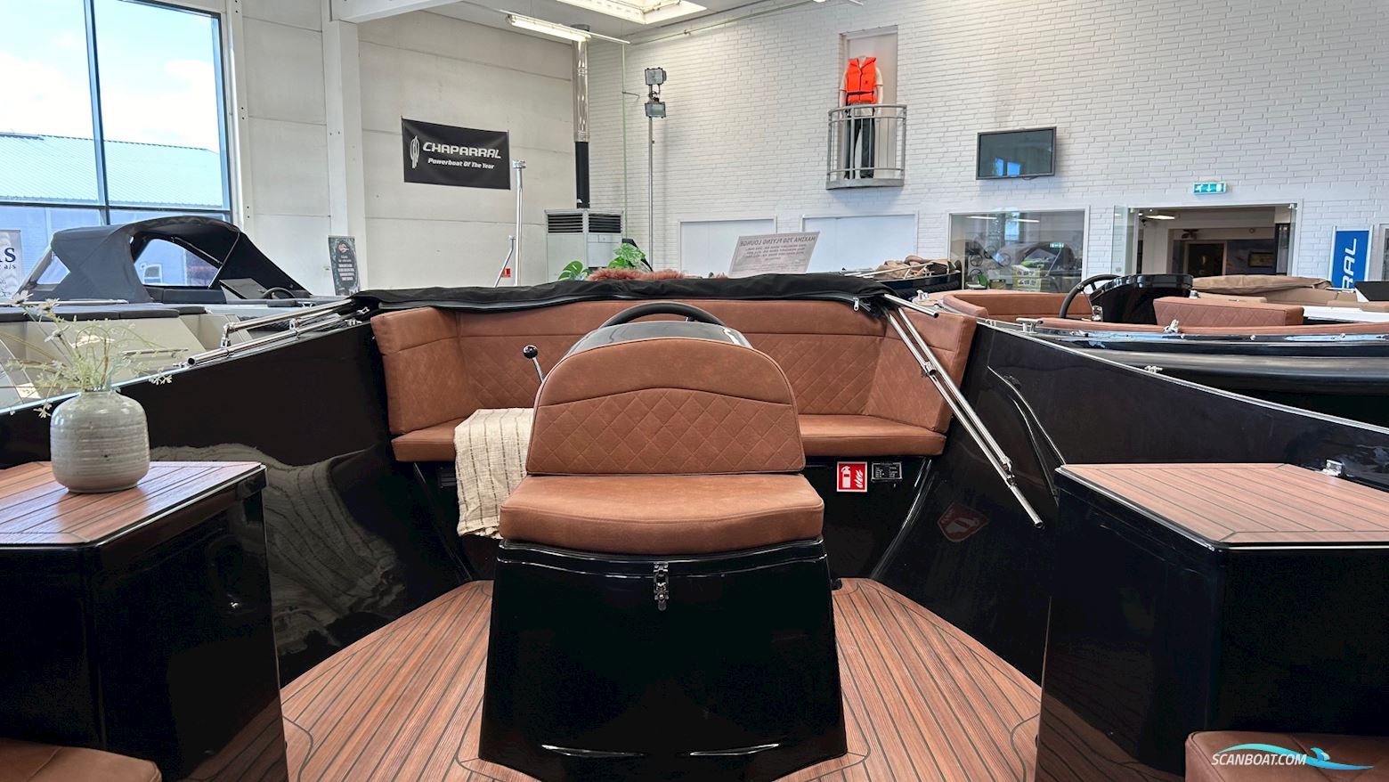 Maxima 750 Flying lounge