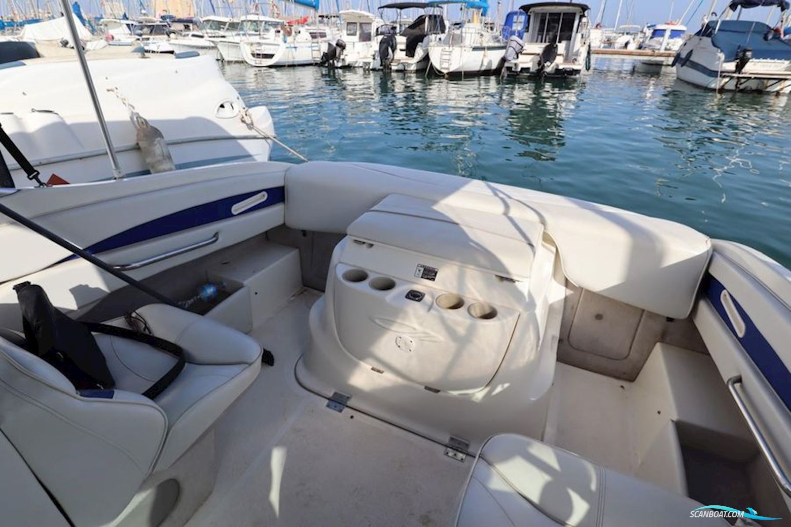 Maxum 2100sc