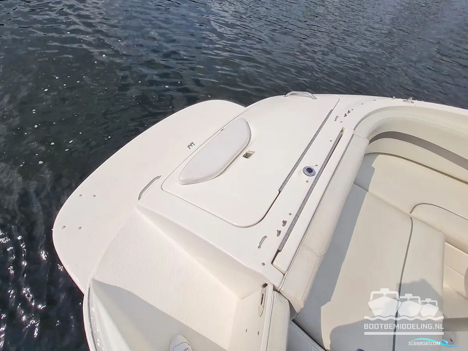 Maxum 2400 SC3, inclusief trailer