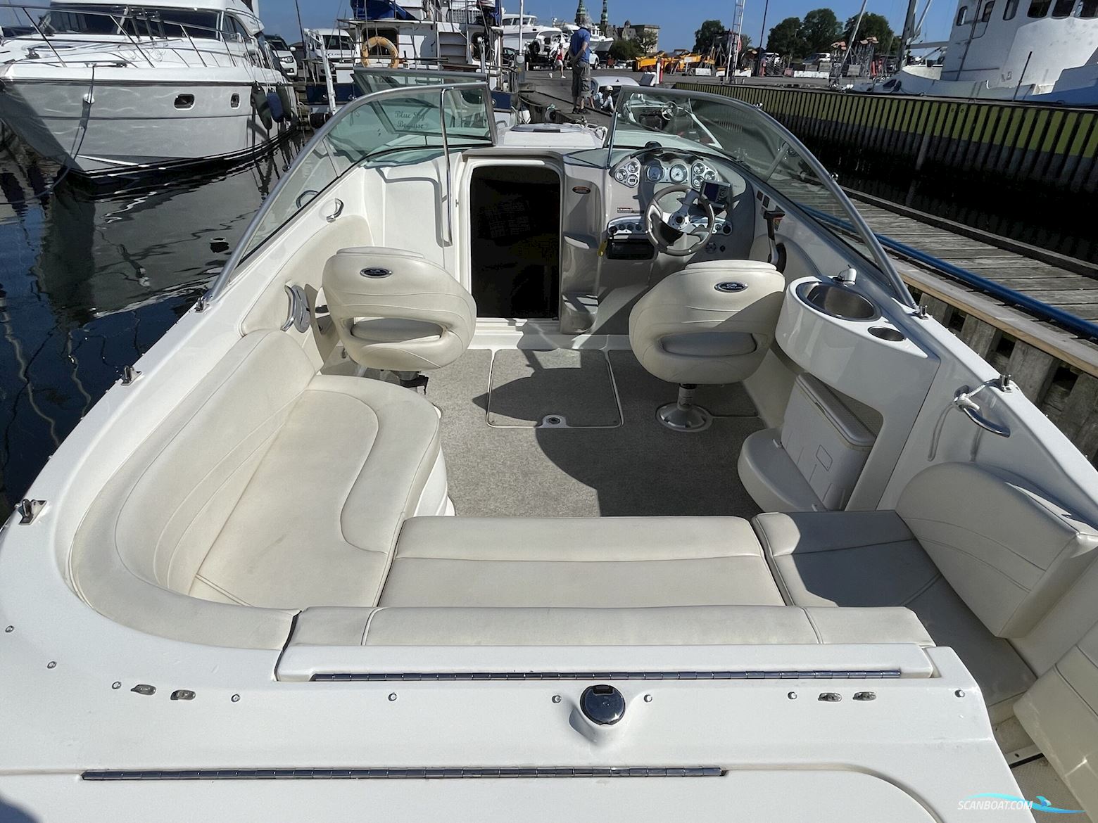 Maxum 2400 SC3. Nedsat Til 180.000,-