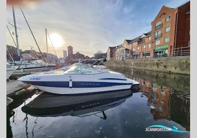 Maxum 2400 Motorboten 2004, met Mercruiser 5.0 motor, United Kingdom