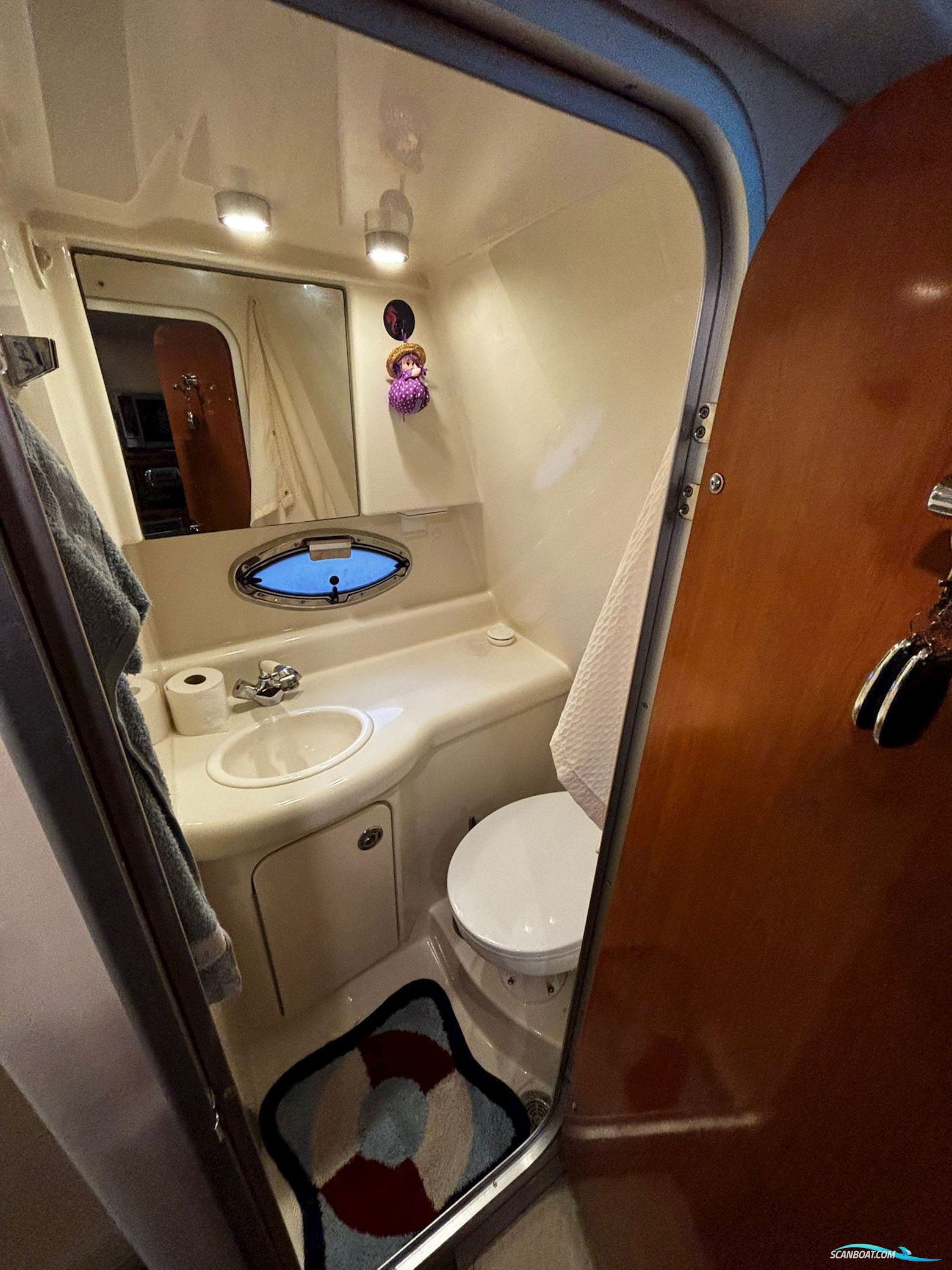 Maxum 2500 Sport Express