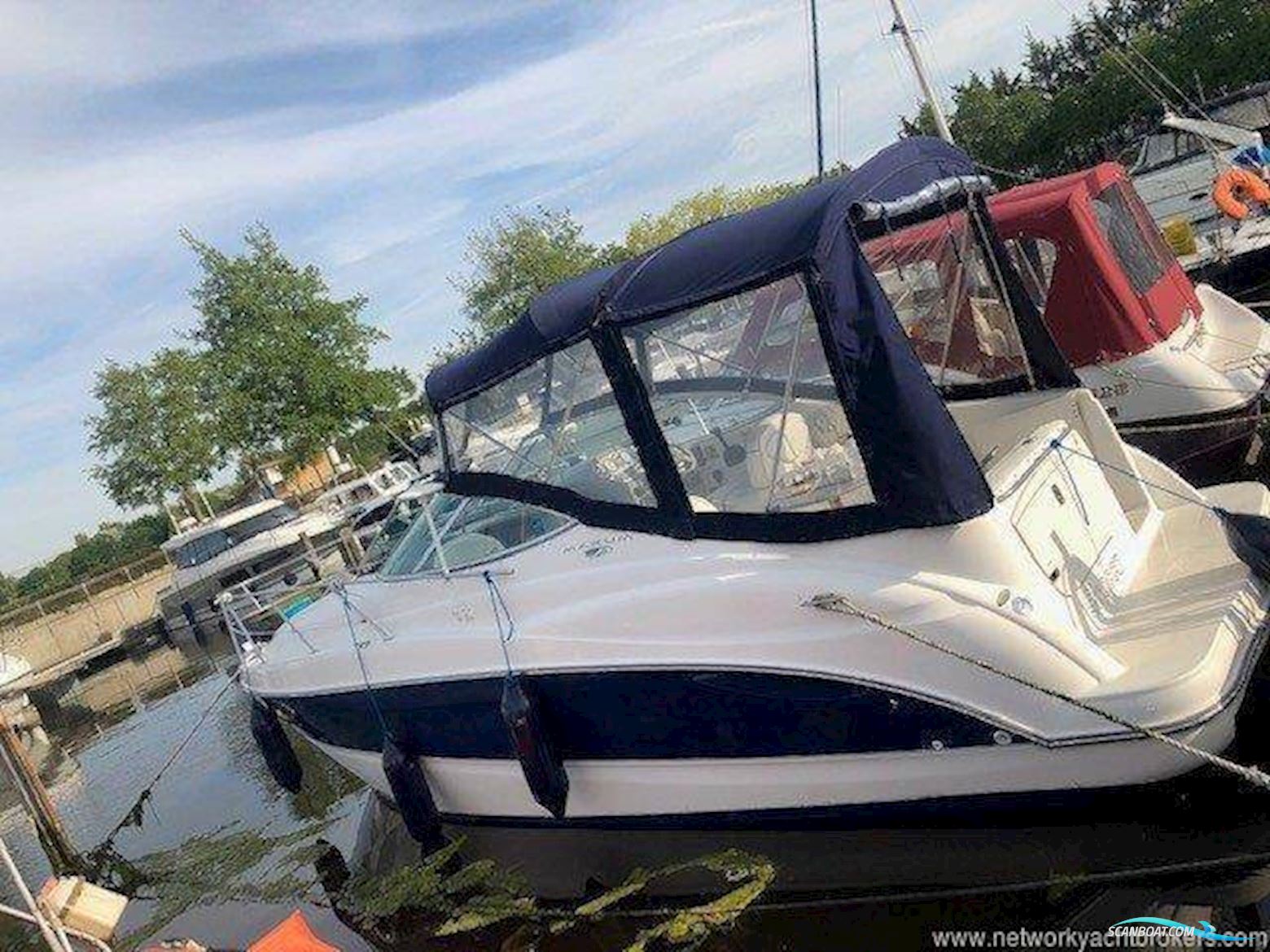 Maxum 2500SE